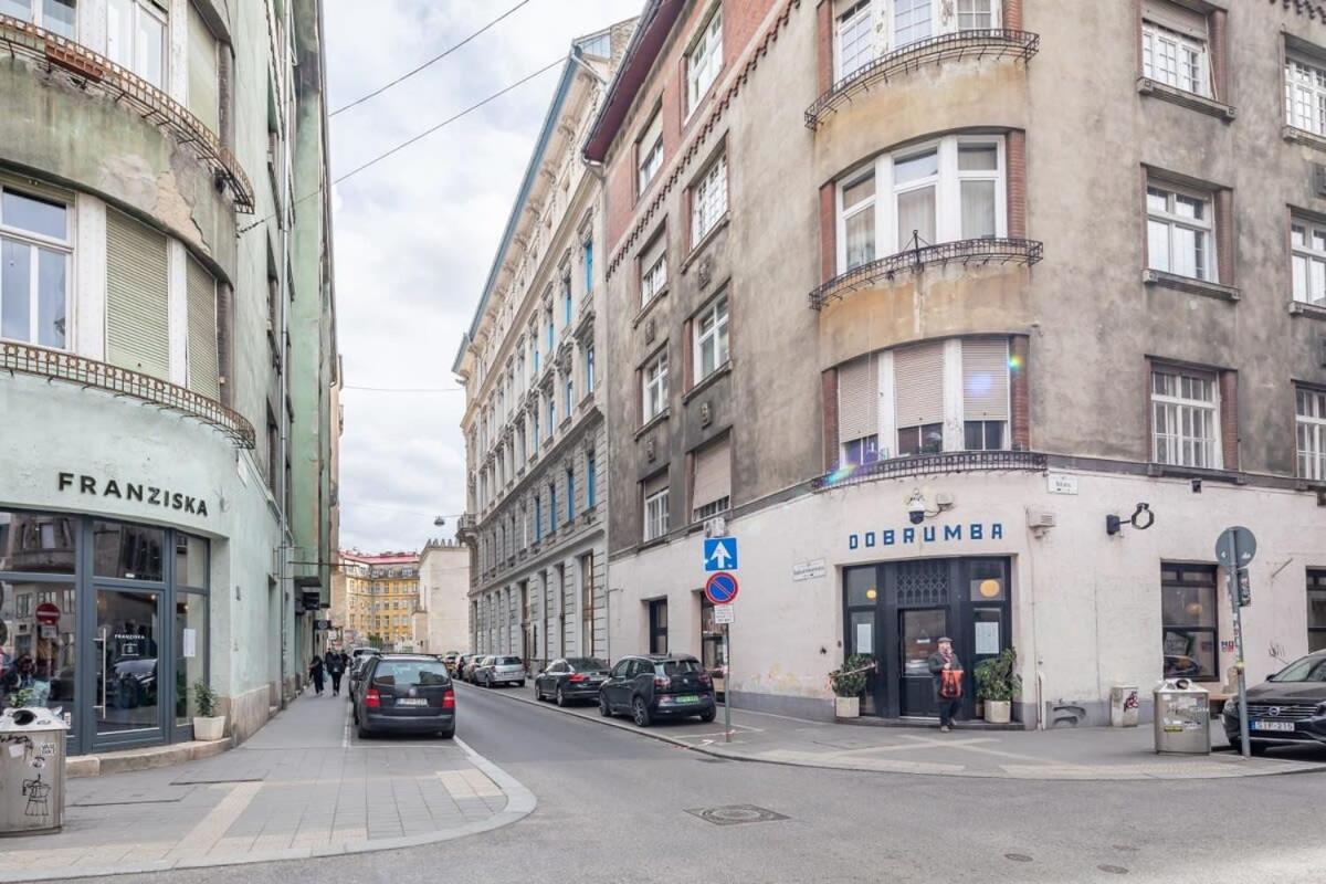Super Central New Studio Budapeszt Zewnętrze zdjęcie